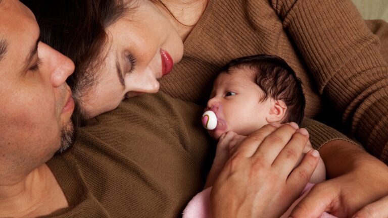 Does St. Elizabeth Offer Newborn Photography Services?