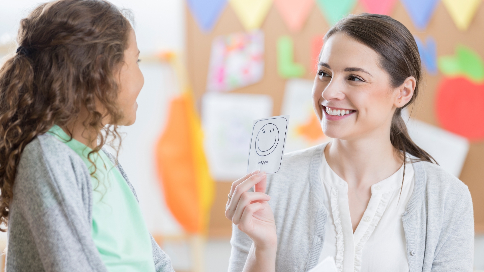 flashcards can benefit auditory and visual, but not kinesthetic learners.