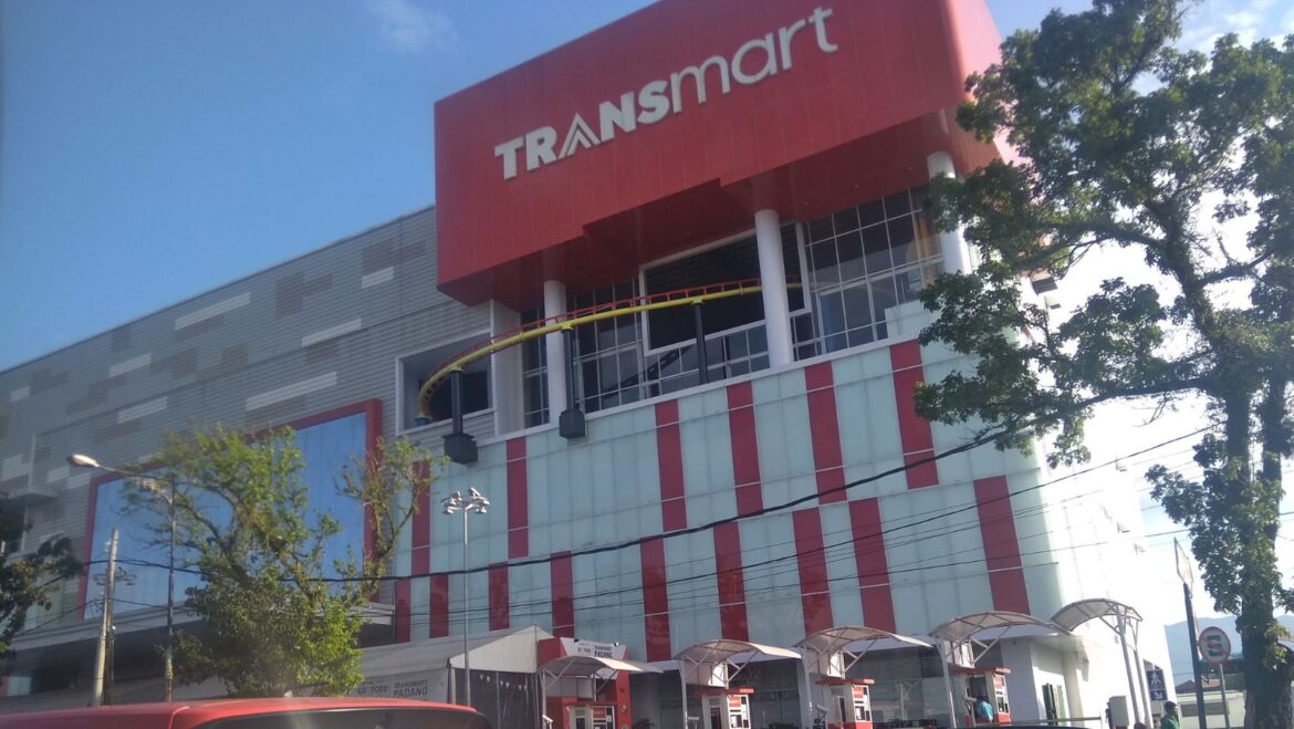 Experience Diverse Dining Options at Transmart Padang XXI - Indonesia's ...