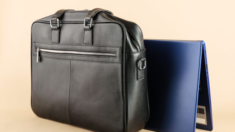 Work in Style: How to Pick the Right Designer Bag for the Office Image2