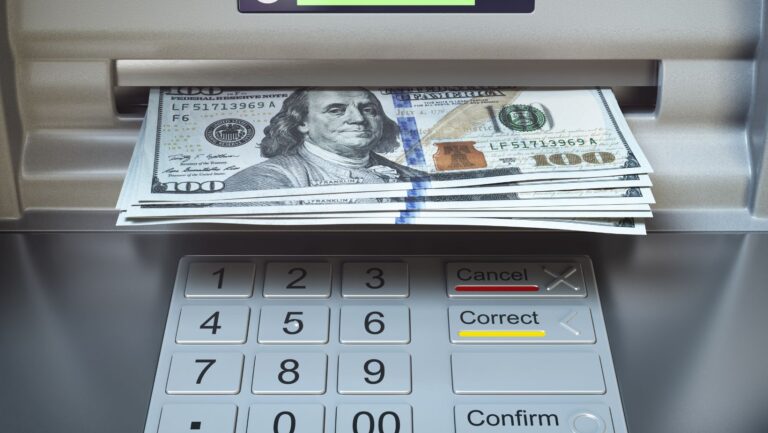How to Safely Deposit and Withdraw Funds from 888STARZ