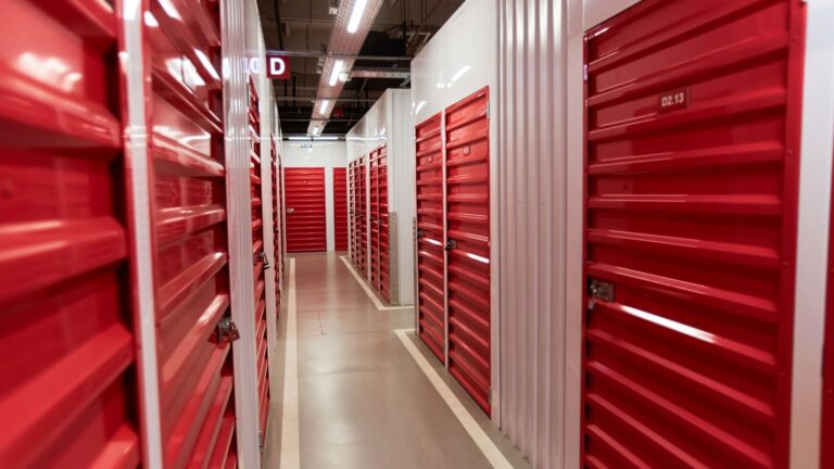 Short Term Self Storage for Real Life Transitions at Home