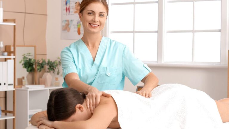 What to Look for When Choosing a Massage Therapist